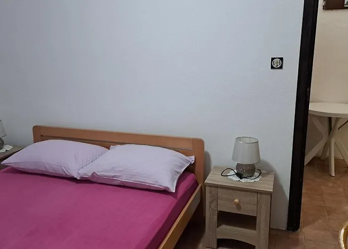 Apartman By The Sea Pag - 23764